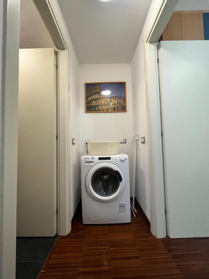 Bocconi Apartment Милано Екстериор снимка