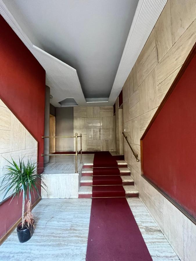 Bocconi Apartment Милано Екстериор снимка